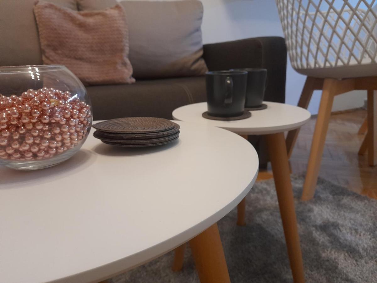 Apartman Stevan Πίροτ Εξωτερικό φωτογραφία